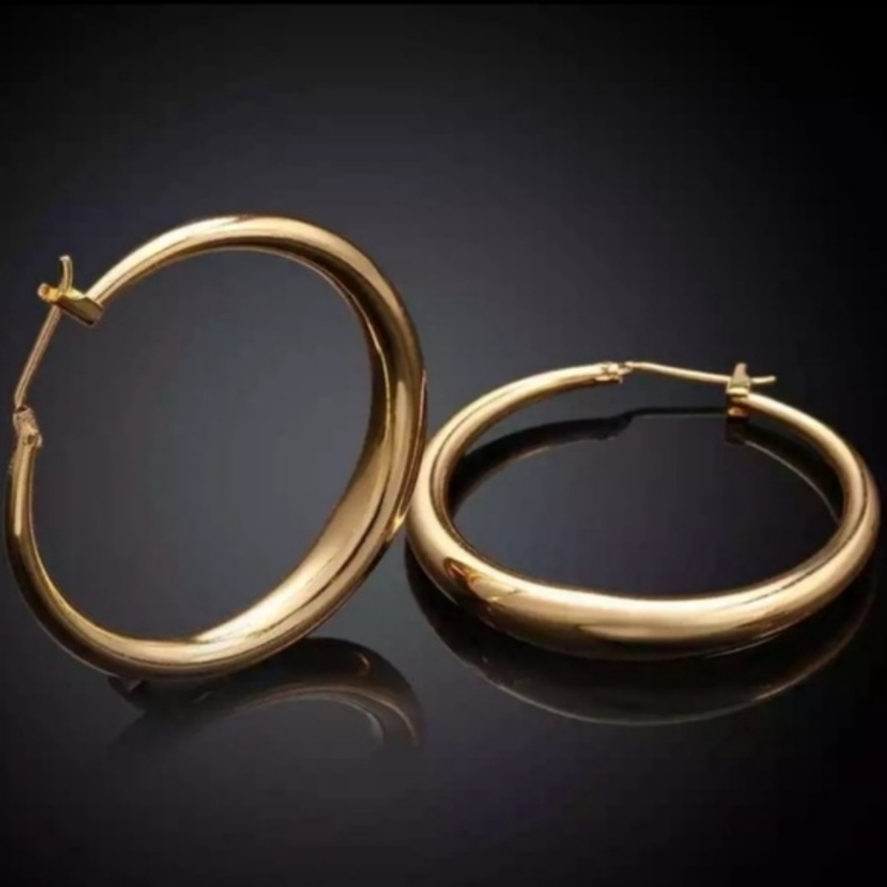 NEW 18K GOLD 1.5” ROUND HOOP EARRINGS
